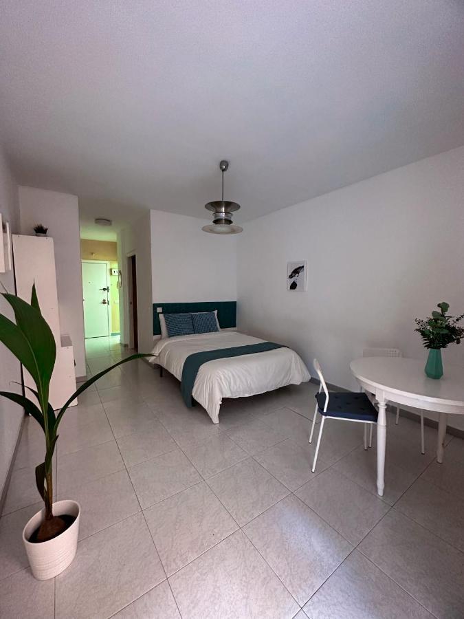 Wonderful Apt With Terrace - 15M Walk Giralda Sevilla Exteriör bild