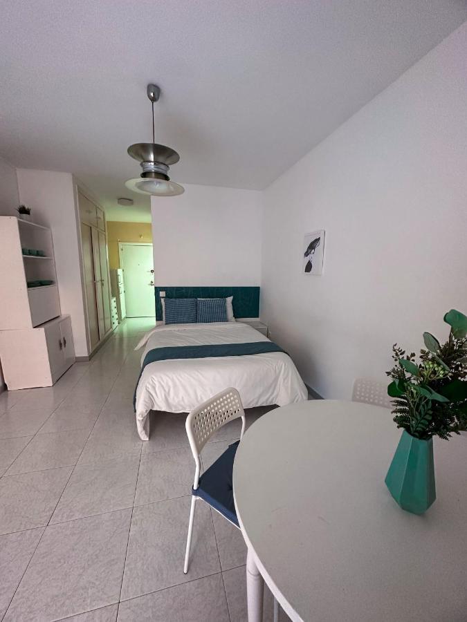 Wonderful Apt With Terrace - 15M Walk Giralda Sevilla Exteriör bild