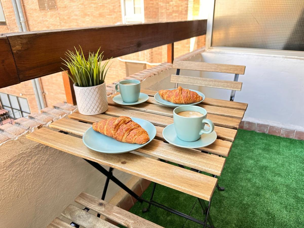 Wonderful Apt With Terrace - 15M Walk Giralda Sevilla Exteriör bild